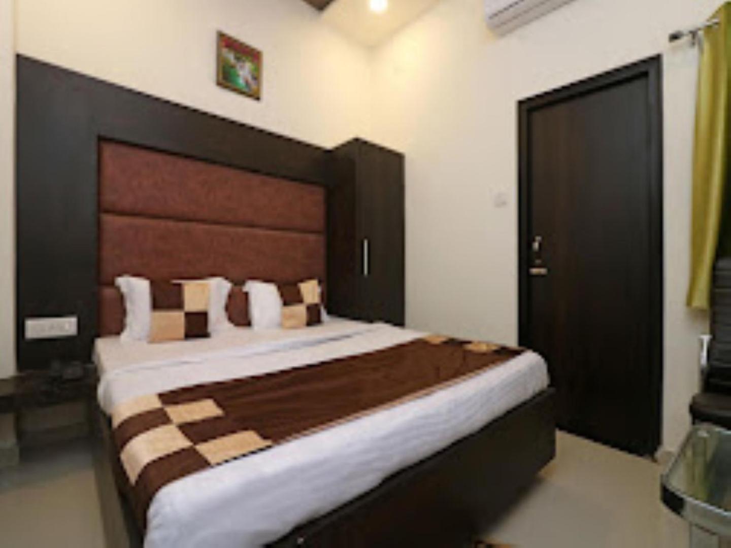 The Gagan Plaza Hotel Kanpur Exterior foto